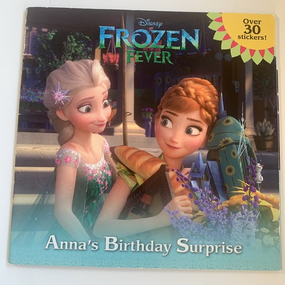 Frozen Fever Paperback book with stickers - Picture 1 of 1